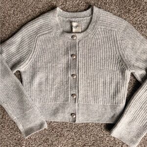 Abercrombie & Fitch Light Gray Pearl Button Cardigan